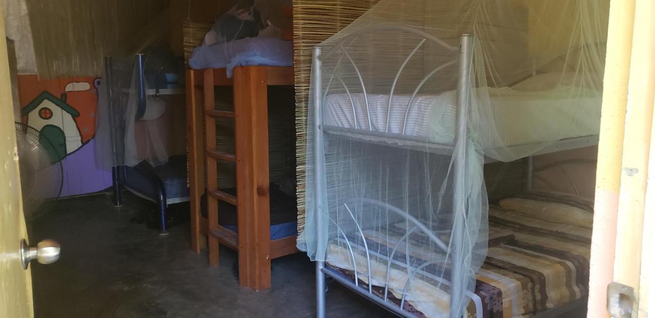 Hostal Y Camping Las G Bacalar Eksteriør billede