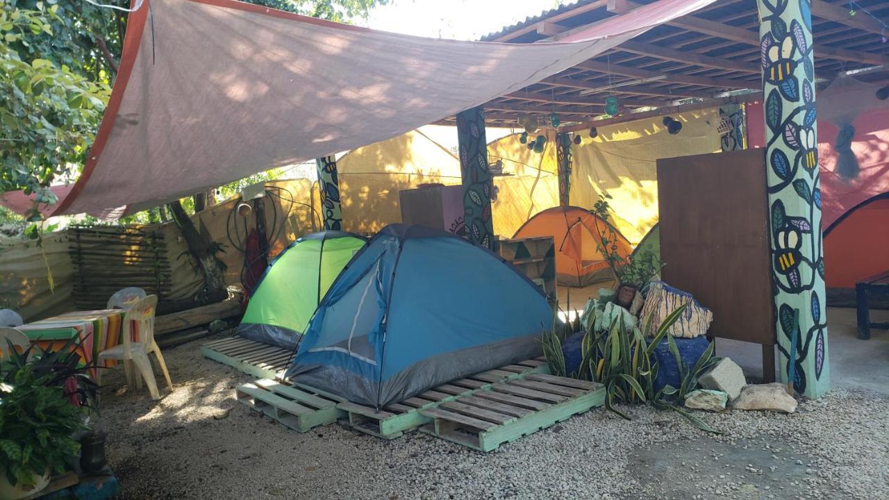 Hostal Y Camping Las G Bacalar Eksteriør billede